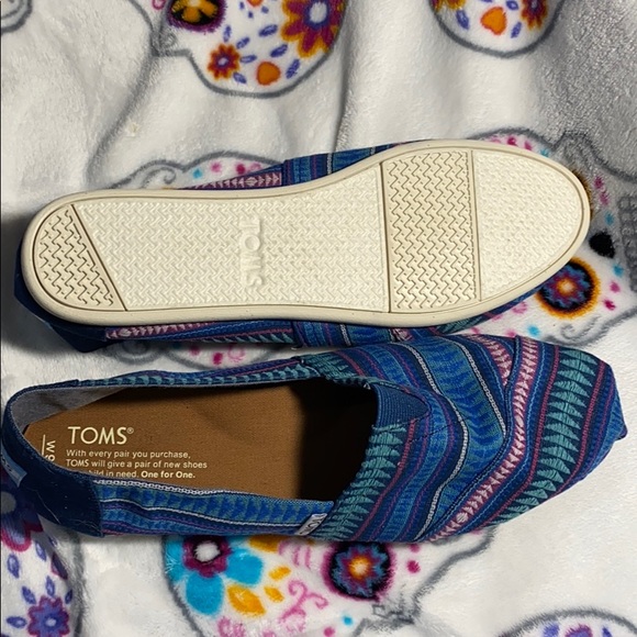 Toms Shoes - Toms Women’s Classic shoe